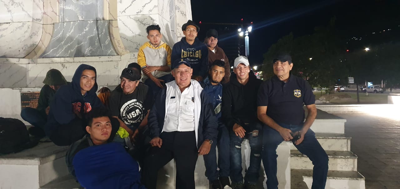 Se disuelve caravana de salvadoreños que viajarían con rumbo a EE.UU. se-disuelve-caravana-de-salvadorenos-que-viajarian-con-rumbo-a-eeuu